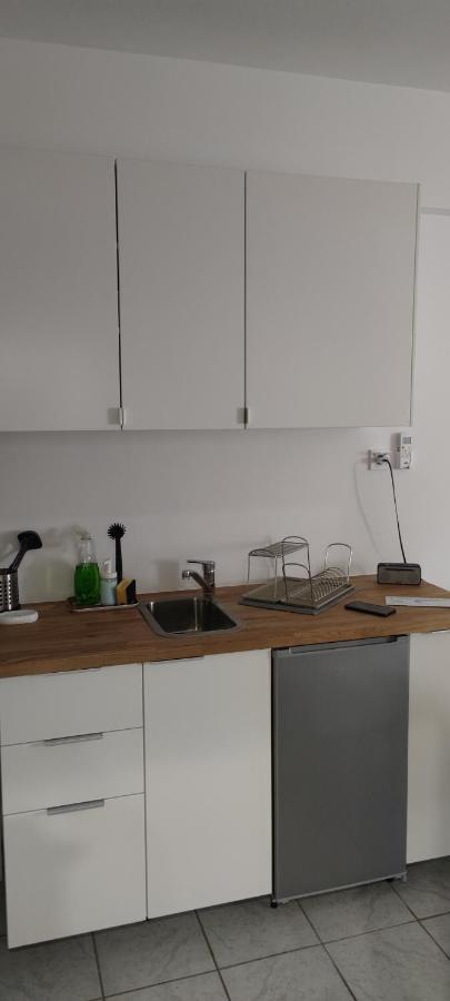 Studio Ena Néi Epivátesz Kültér fotó